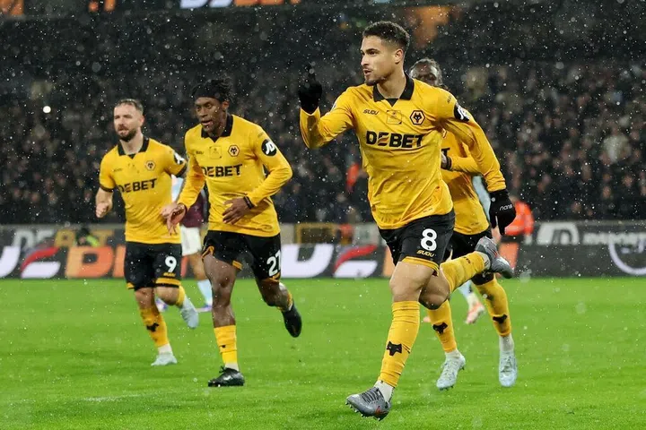 主场两球力压维拉 垫底狼队逃过“英超史上最差”封号