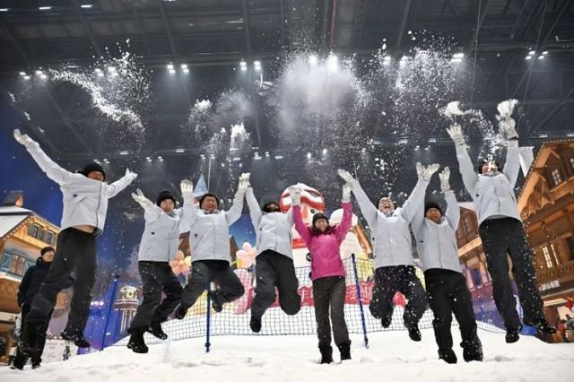 冰雪盛会促残健共融新篇,上海迎来首场残疾人滑雪活动