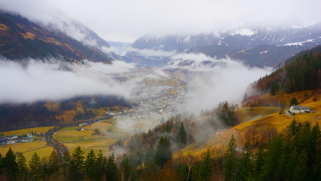 △瑞士小镇的秀丽风光。(图/ 余泓陶 摄)