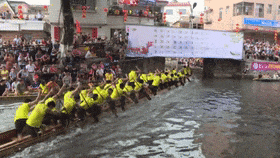 △比赛车漂移更刺激的，非龙舟漂移莫属。(图/视频截图）