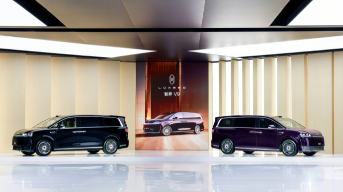 四月下旬智界V9 MPV到店,鸿蒙智行多款车型启动896雷达升级