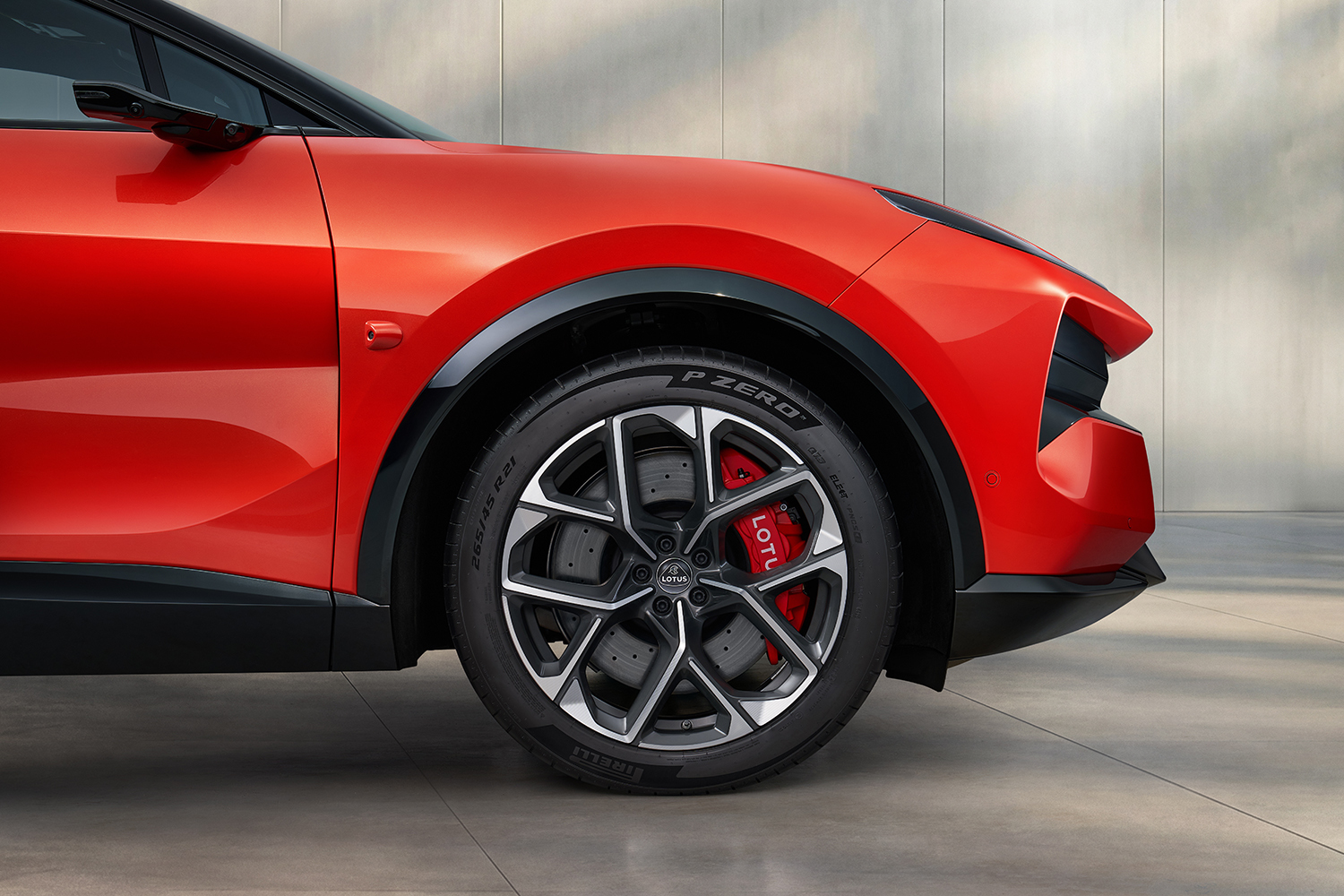 莲花For Me首搭路遥超级混动 952马力/零百3.3秒/指导价50.8万元起