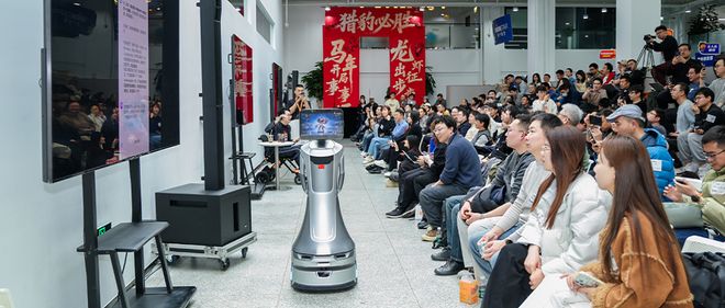 机器人操控龙虾首秀,傅盛揭秘无彩排背后真相