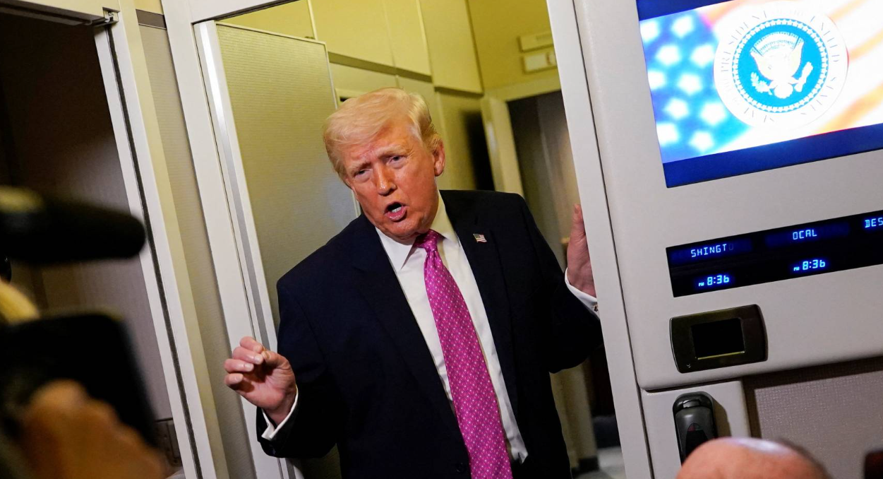 特朗普表示,他认为伊朗在该岛的防御无效,夺取该岛“非常容易”。但同时他也承认,美国对该岛的任何控制都意味着美军将在那里驻扎“一段时间”。