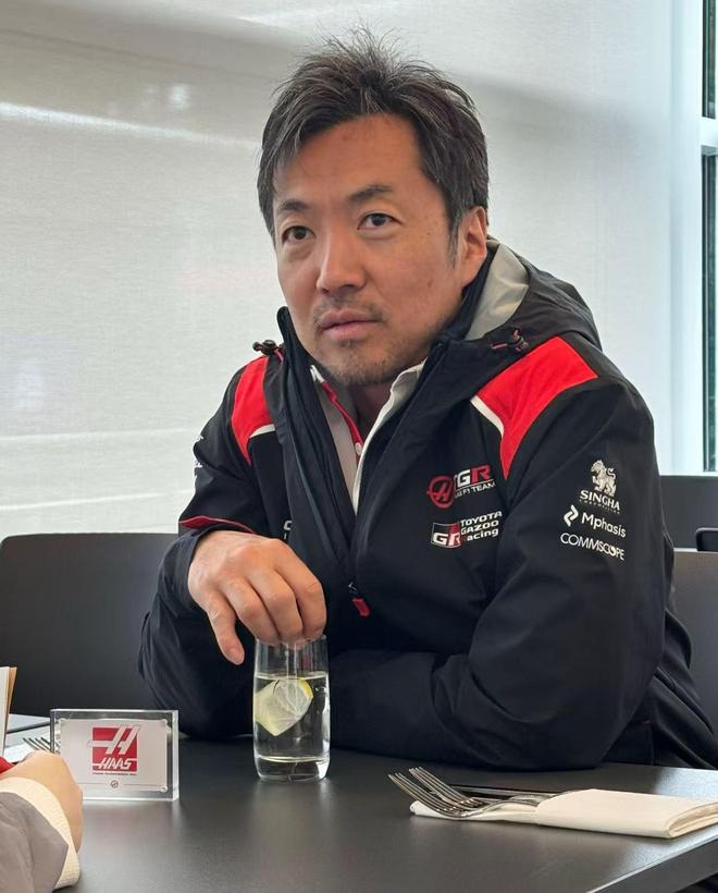 小松礼雄谈哈斯F1车队:亚洲领队的中游突围战略
