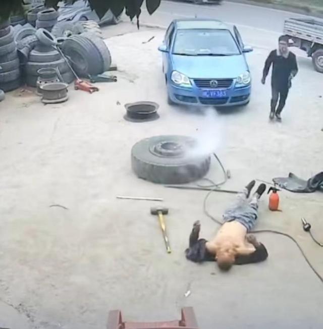 货车轮胎充气事故警示:维修店老板不幸受伤,专家建议保持安全距离