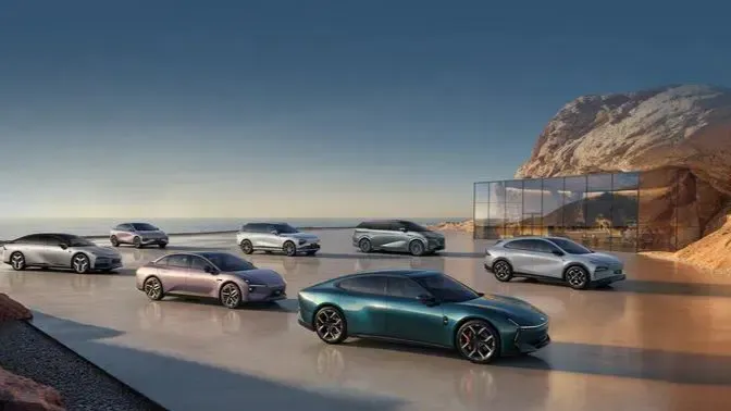 何小鹏预测：L4级自动驾驶三年内实现，人形机器人研发挑战远超汽车