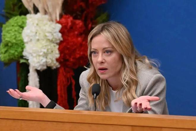 当梅洛尼都认为这是屠杀的时候