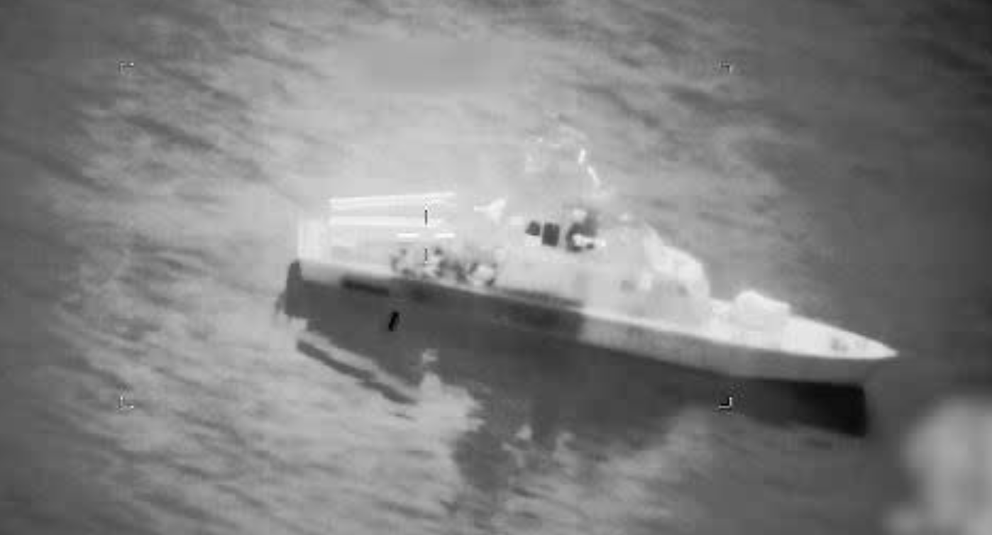 美国中东中央司令部司令布拉德·库珀上将表示,“伊朗海军92%的最大型舰艇已被击沉”。