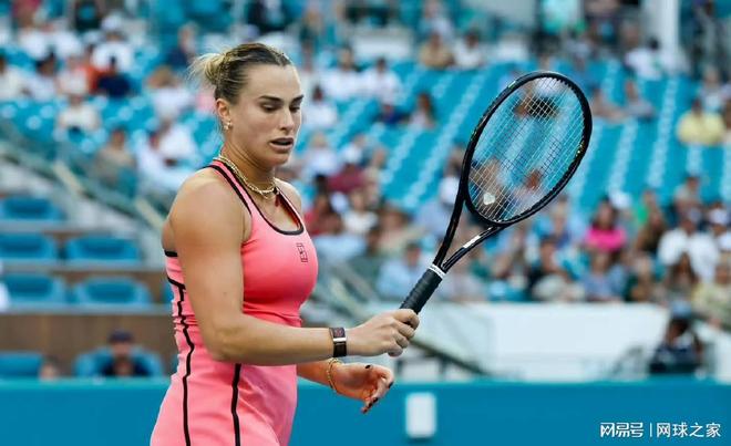 萨巴论社交媒体:看到自己内容即划过,网友偶尔过于苛刻