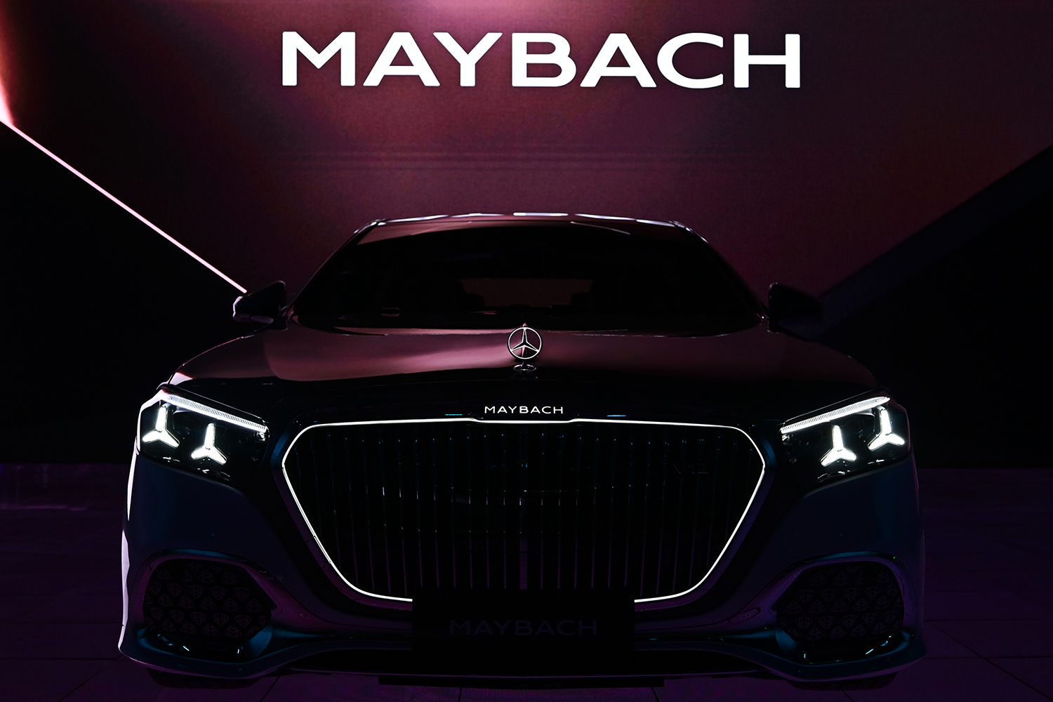 新一代梅赛德斯-迈巴赫S级全球首发 超豪华MPV迈巴赫VLS级正式官宣