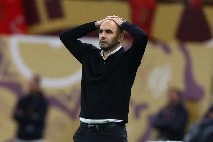 摩洛哥国家队在世界杯前夕换帅面临挑战