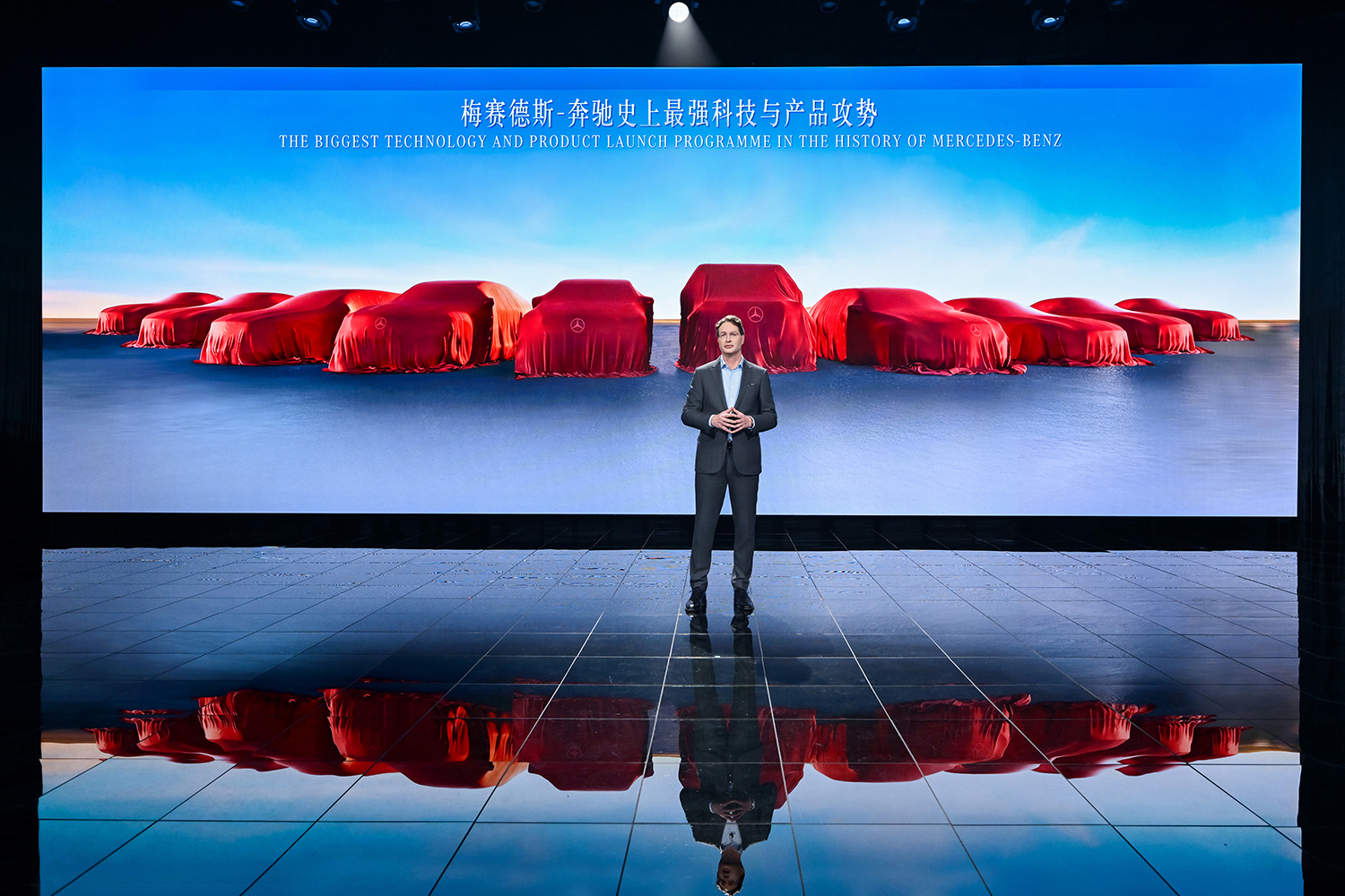 新一代梅赛德斯-迈巴赫S级全球首发 超豪华MPV迈巴赫VLS级正式官宣