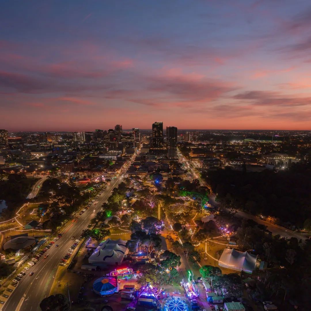 📷 / © Michael Waterhouse Photography