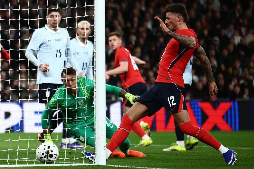 英格兰友谊赛遭乌拉圭踢和 德国险胜瑞士