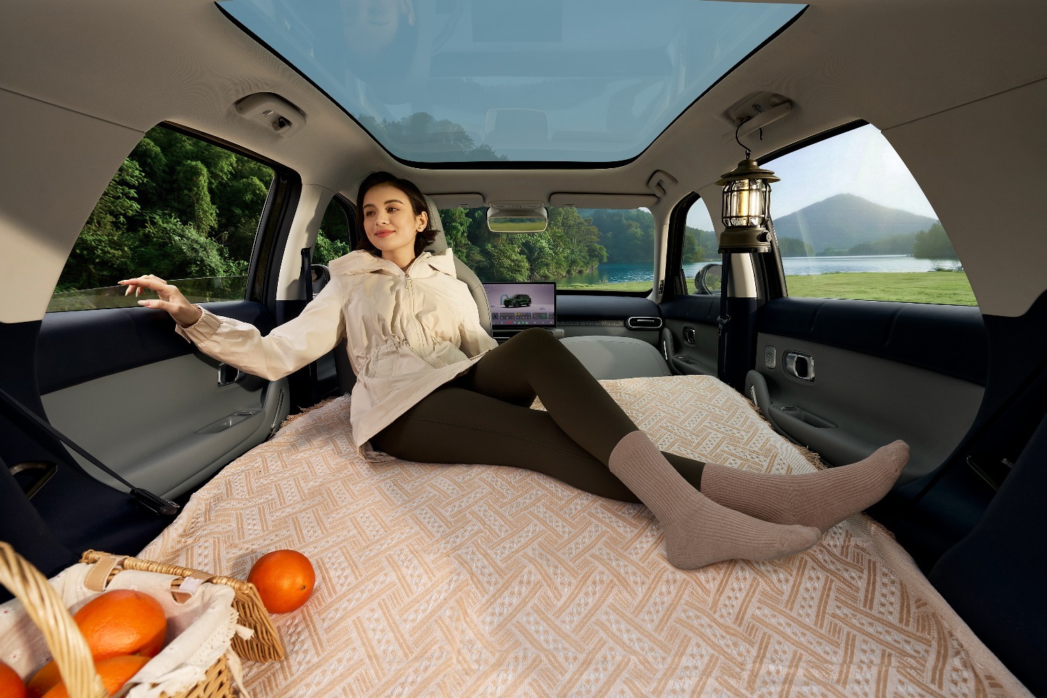 零跑A10上市售价6.58万元起 激光雷达+车位到车位领航仅需8.68万