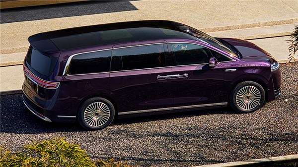 鸿蒙智行首款MPV 智界V9座椅功能首次公开:灵活多变一车多用