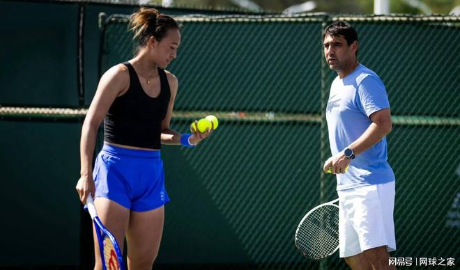 外聘新教练引争议？郑钦文决策引发外国媒体质疑：或因缺少里芭而受损