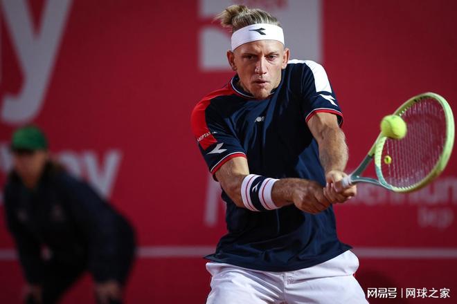 七年辗转四大洲 十次决赛之旅皆空手而归——贝内特乌的命运悲歌