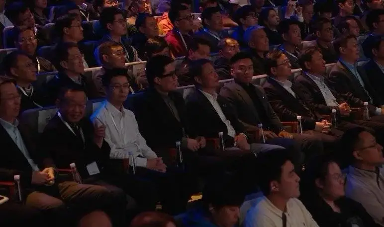 王传福、王兴兴、李想和何小鹏等嘉宾 图源：小米发布会