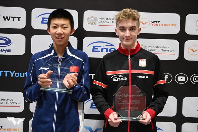 乒乓新秀闪耀登顶：14岁小将靠外公启蒙，未来可期比肩王楚钦林诗栋