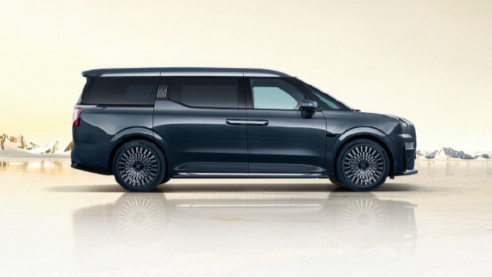 极氪009二季度登场：纯电动阵容，全栈900V高压技术加持