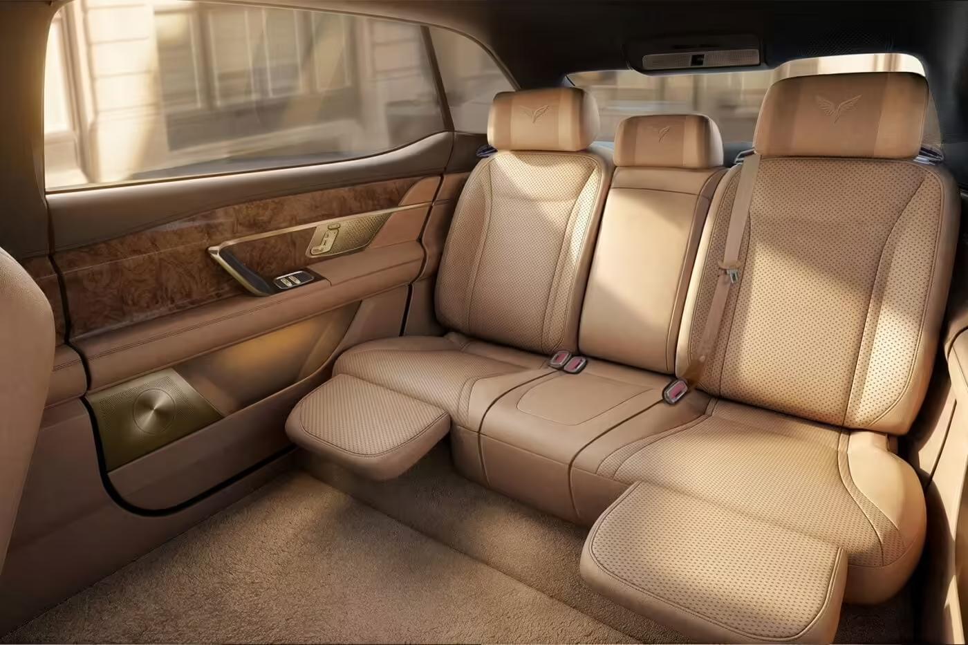 lac-hong-900s-rear-seat-1400x933.jpg (1400×933)