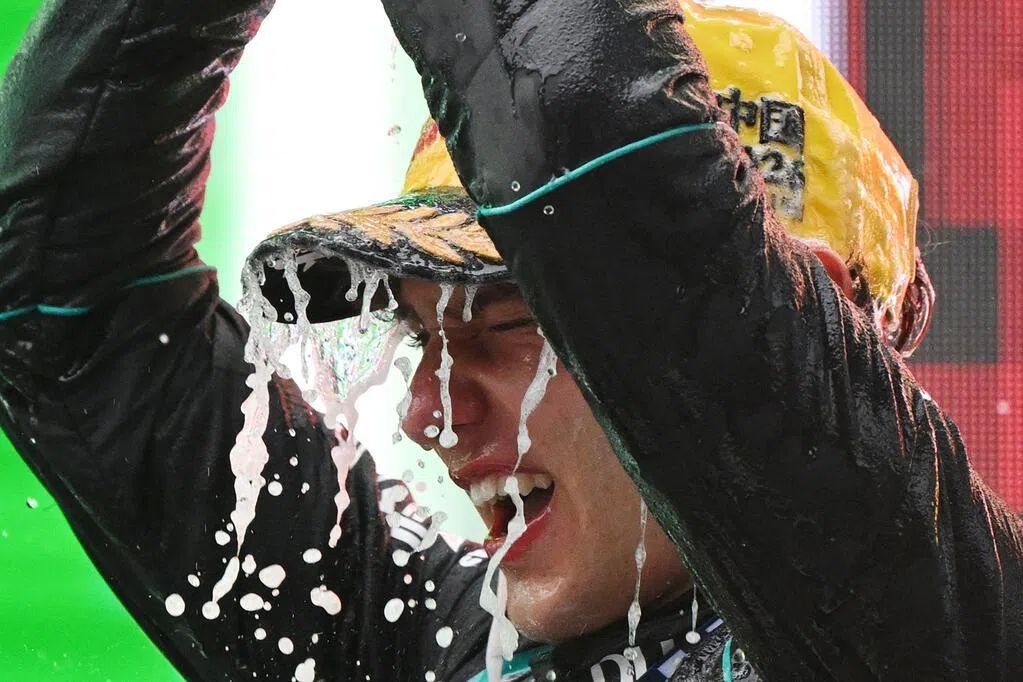 年轻才俊夺杆位 安东内利问鼎F1亚军宝座