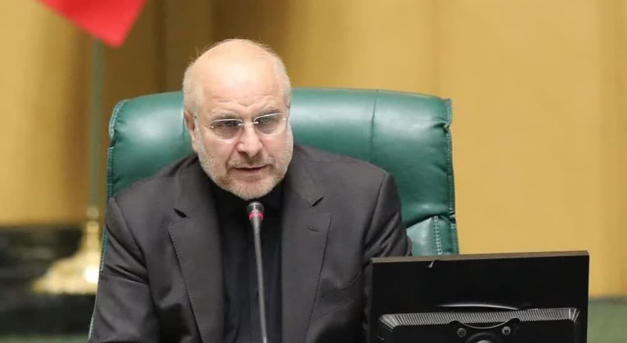 伊朗议会议长卡利巴夫警告说,任何朝这个方向的举动都将遭到广泛回击,并指出支持国的所有关键基础设施都将“无限制地”成为打击目标。