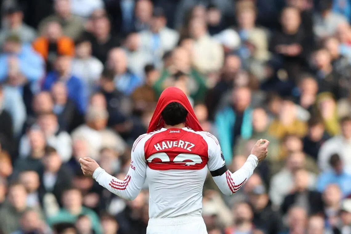 哈弗茨一度为炮兵扳平比分，但随后却错失两个进球良机。（路透社）