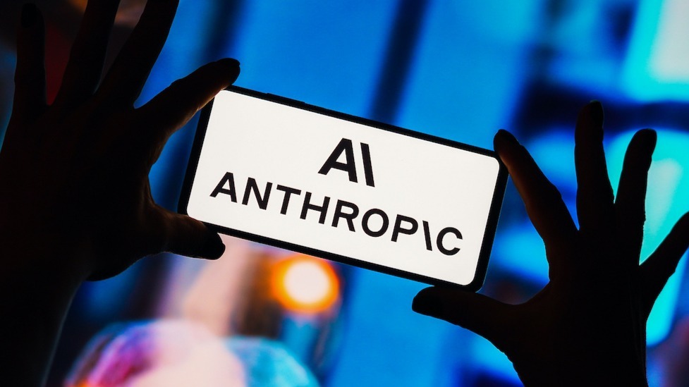 Anthropic面对 Claude Code 超51万行代码泄漏事件的反应