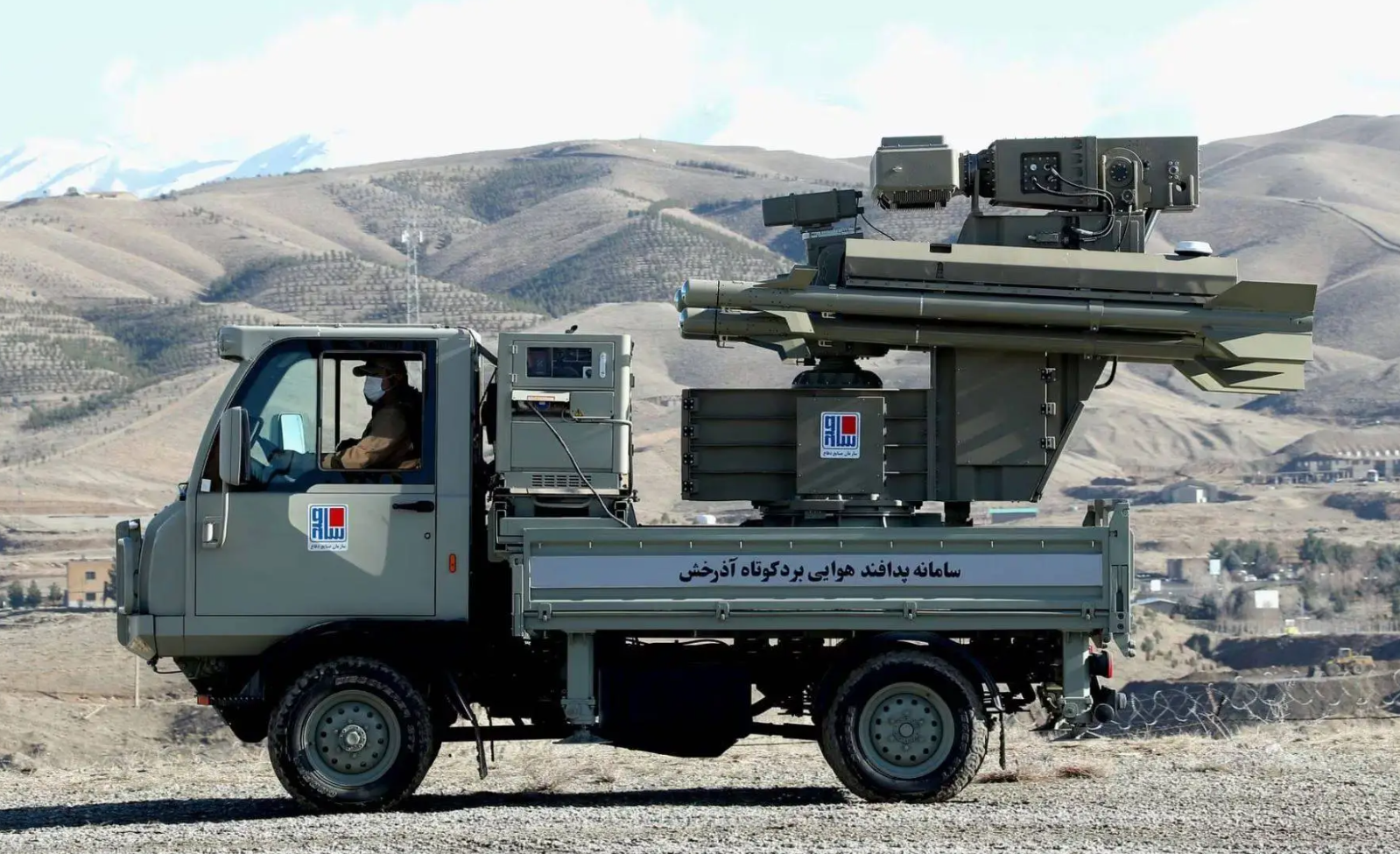 2月17日，伊朗展示其国产“阿扎拉赫什”中近程防空系统。
