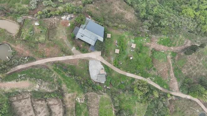 乡村旅游途中,骑友“抄近路”摔倒身亡,从事旅游开发的村是否要担责?