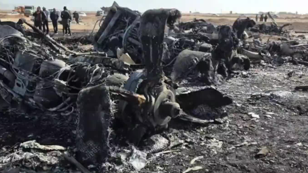 美軍撤离行动遗留众多战机残骸于伊朗境内