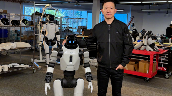 FF EAI机器人交付量创新高，Super One车型即将迎来800V架构升级——贾跃亭宣布