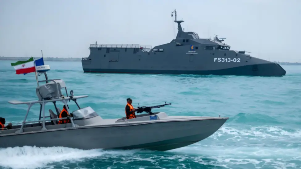 特朗普称，伊朗海军的158艘舰船已被彻底摧毁。