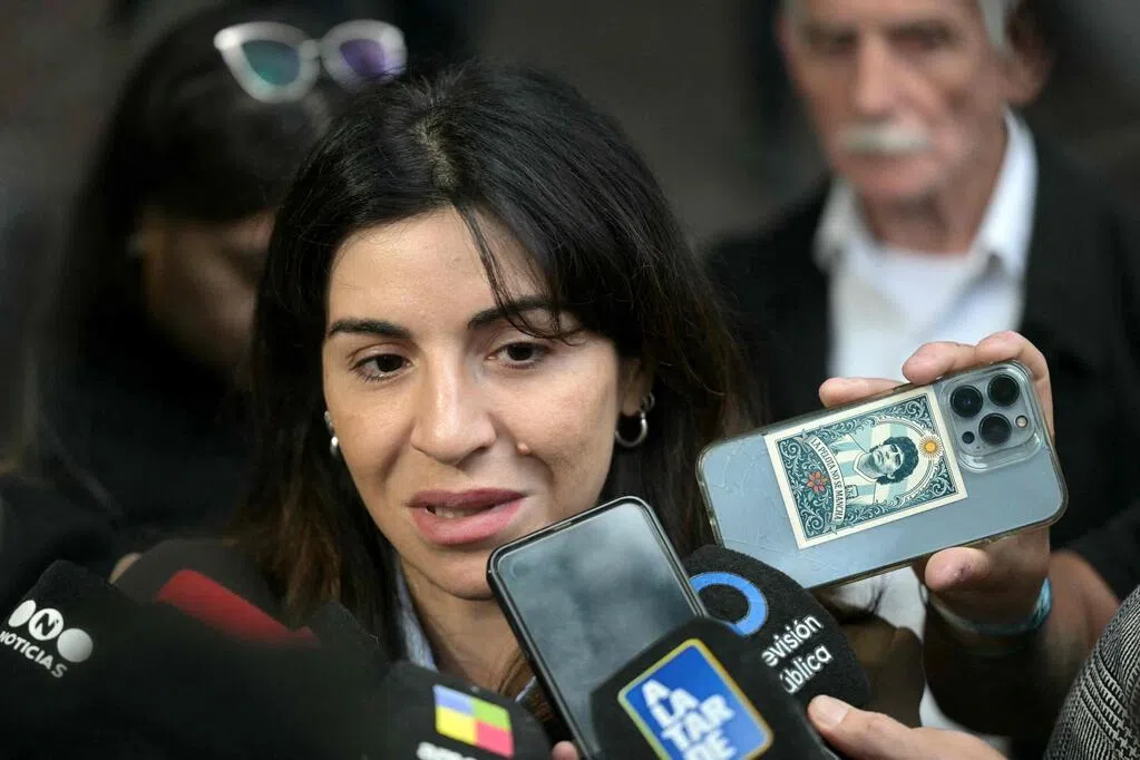 马拉多纳去世案细节披露：遗体状况引发质疑腹部长期肿胀