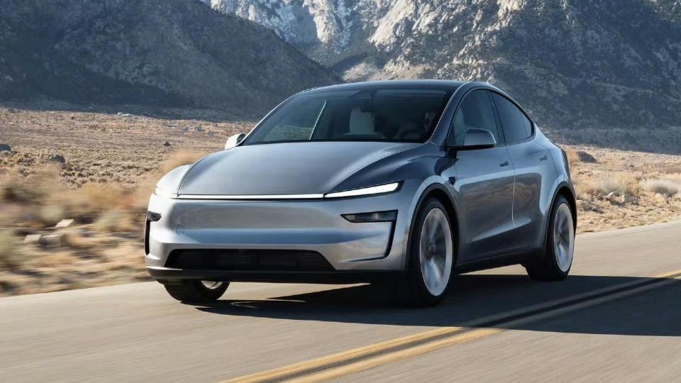 特斯拉FSD有望每年减少九成车祸死亡 马斯克质疑剩余致命事故的严苛评判