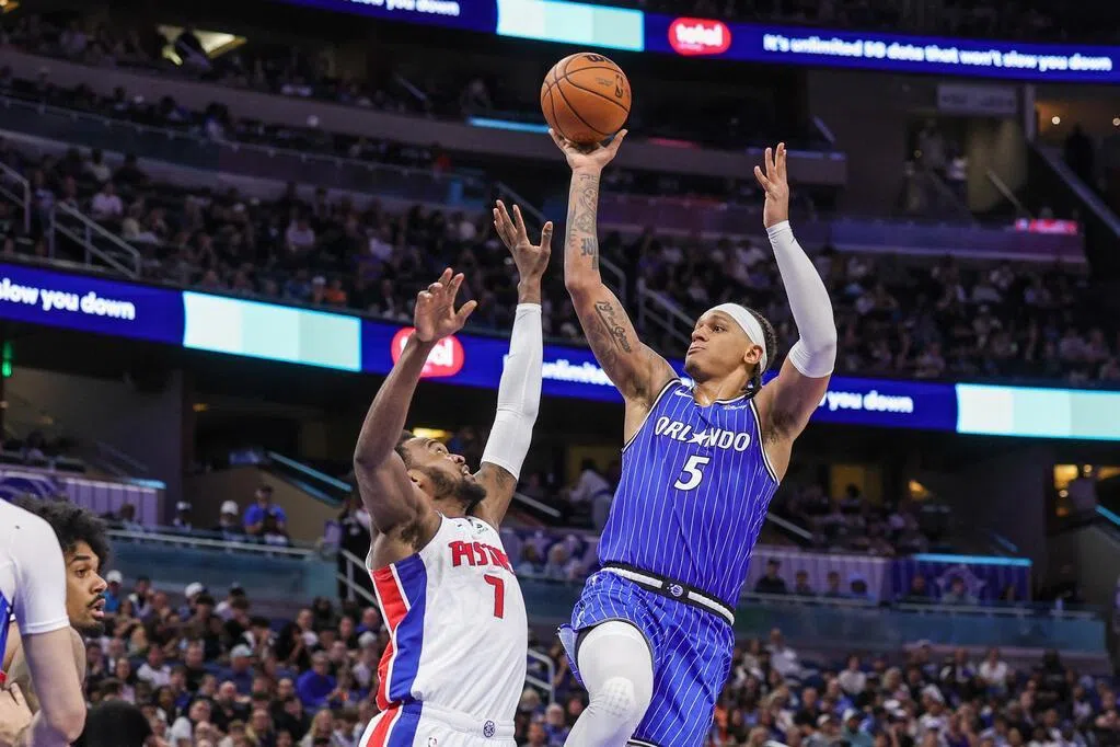 魔术逆袭击败活塞 马刺达成常规赛60胜成就