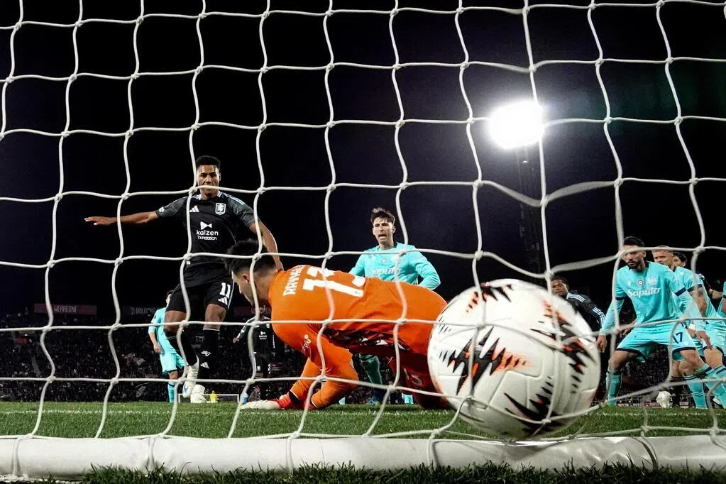 维拉客场击败博洛尼亚 沃特金斯独中两元闯欧战