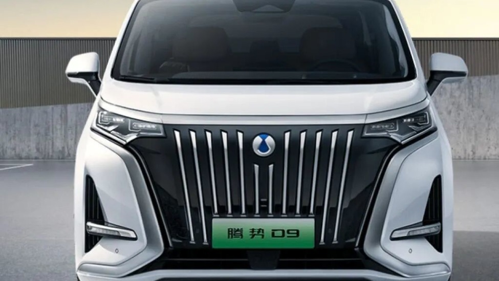 比亚迪腾势D9升级天神之眼5.0系统，引入先进强化学习算法模型