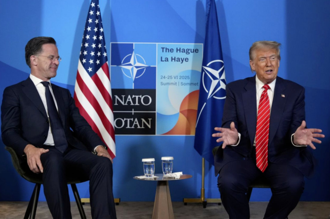 当地时间8日，北约秘书长吕特造访白宫，这趟被外界称为“危机公关”的行程，被视为北约成立77年来最严峻时刻的一次“急救式访问”。