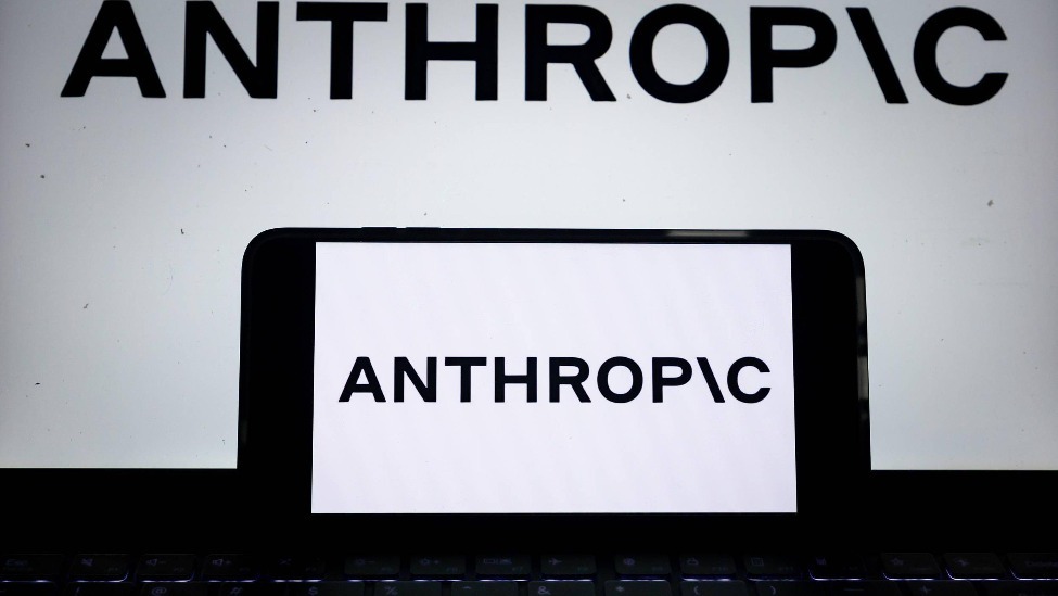 Anthropic智能助手Conway亮相:全天候AI守护服务