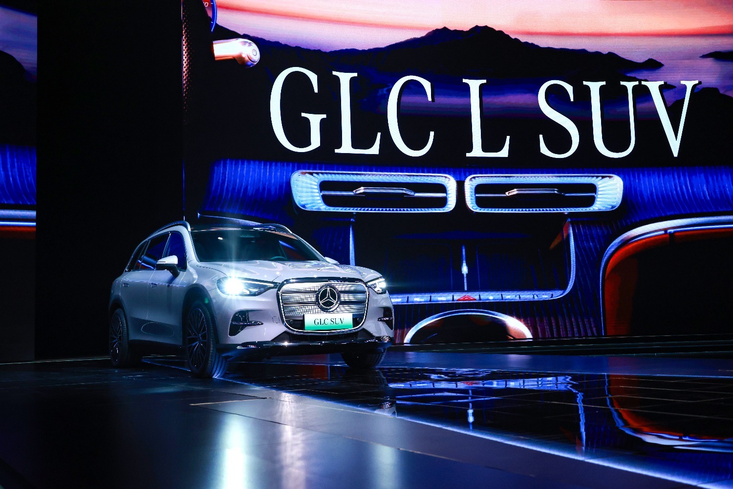 2026奔驰品牌日双星闪耀：全新纯电GLC SUV全球首秀/新一代S级轿车亮相