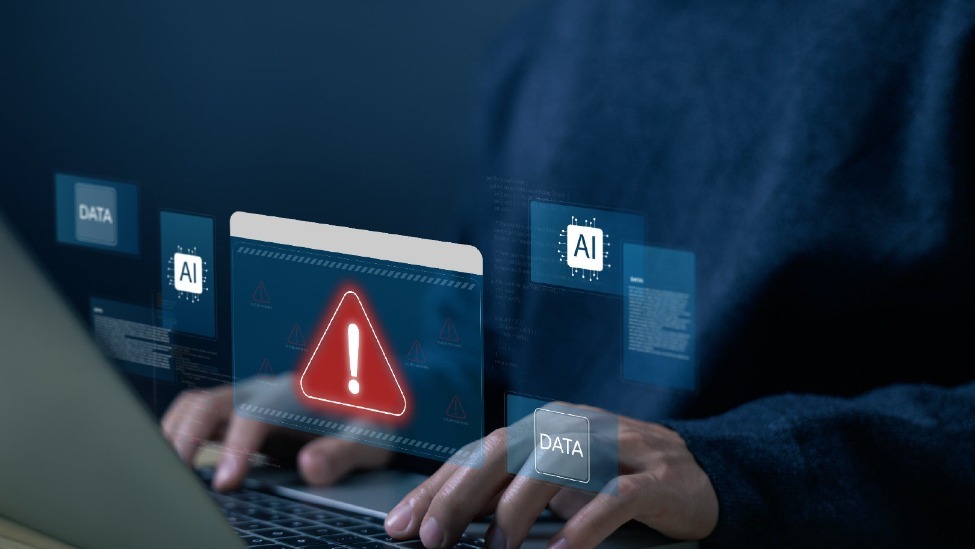 揭秘低价AI色情产业链：9.9元购“焚诀”代码，19.9元享“一键脱衣”功能