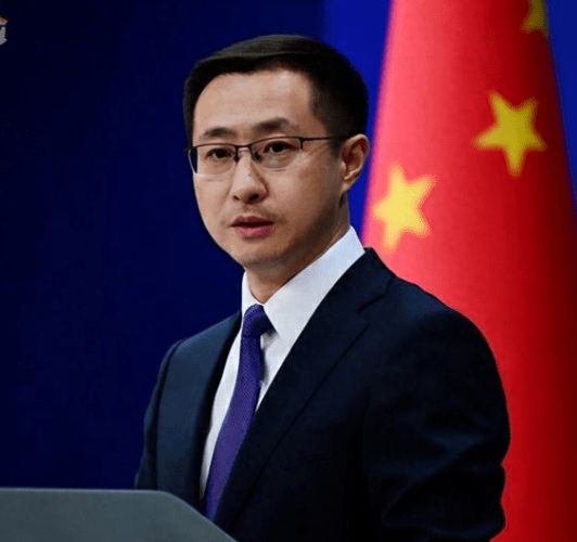 外媒称美国暂停向华虹供应半导体设备，外交部回应