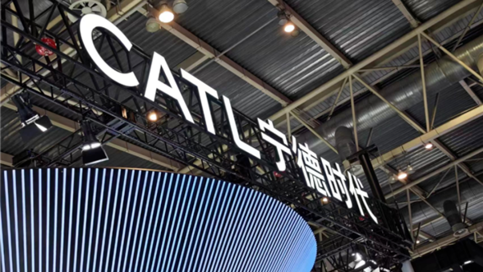 张雪机车携手宁德时代子公司新能安进军电动摩托市场