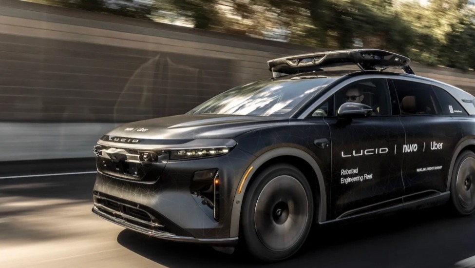 优步推进自动驾乘车项目，员工抢先体验Robotaxi服务