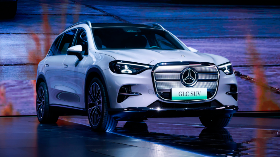 奔驰推出新款纯电动GLC SUV加长版：配备空气悬挂及高级驾驶辅助系统