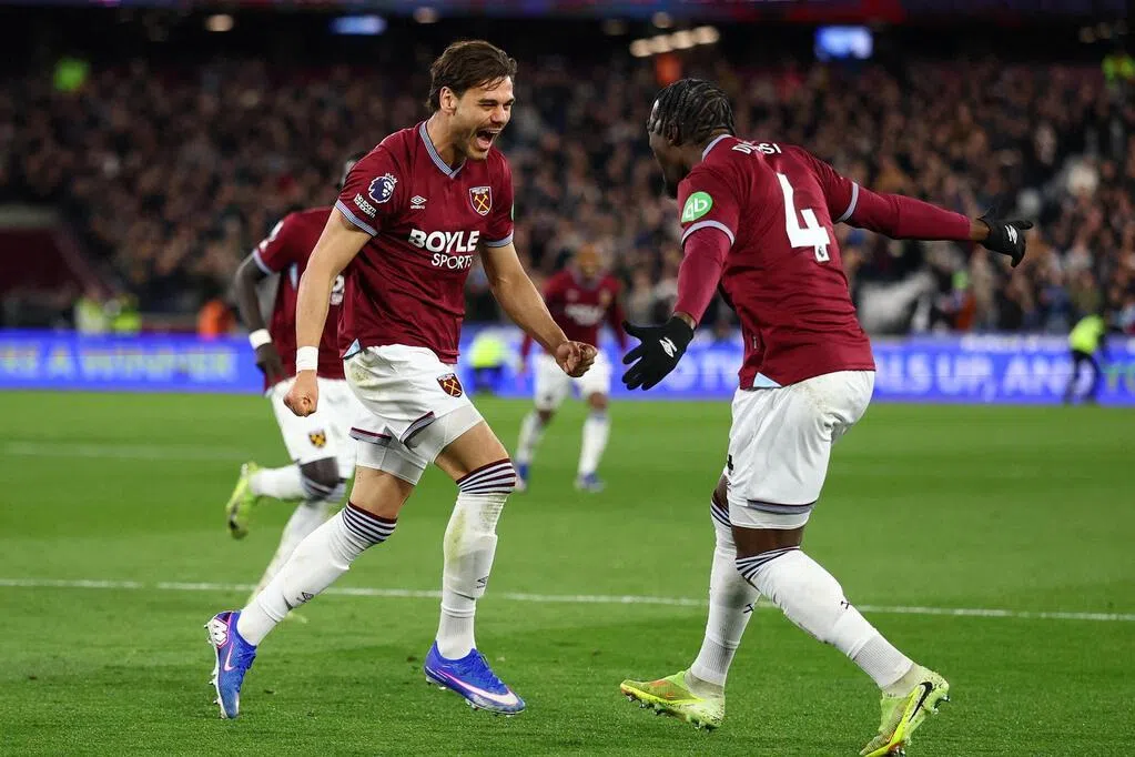 英超生死攸关之战:西汉姆联4:0横扫狼队 热刺面临降级危机